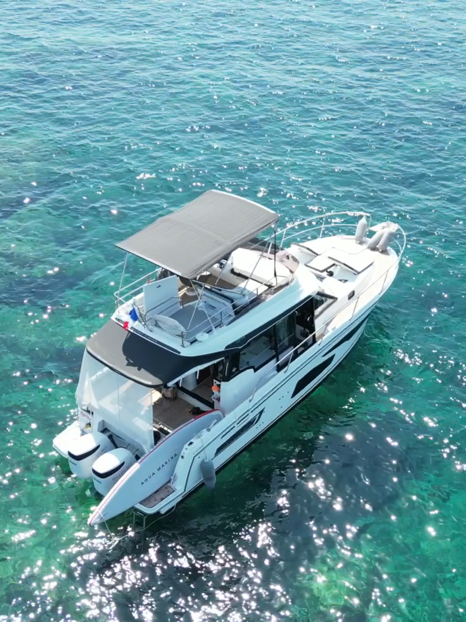 Yacht type 24 m